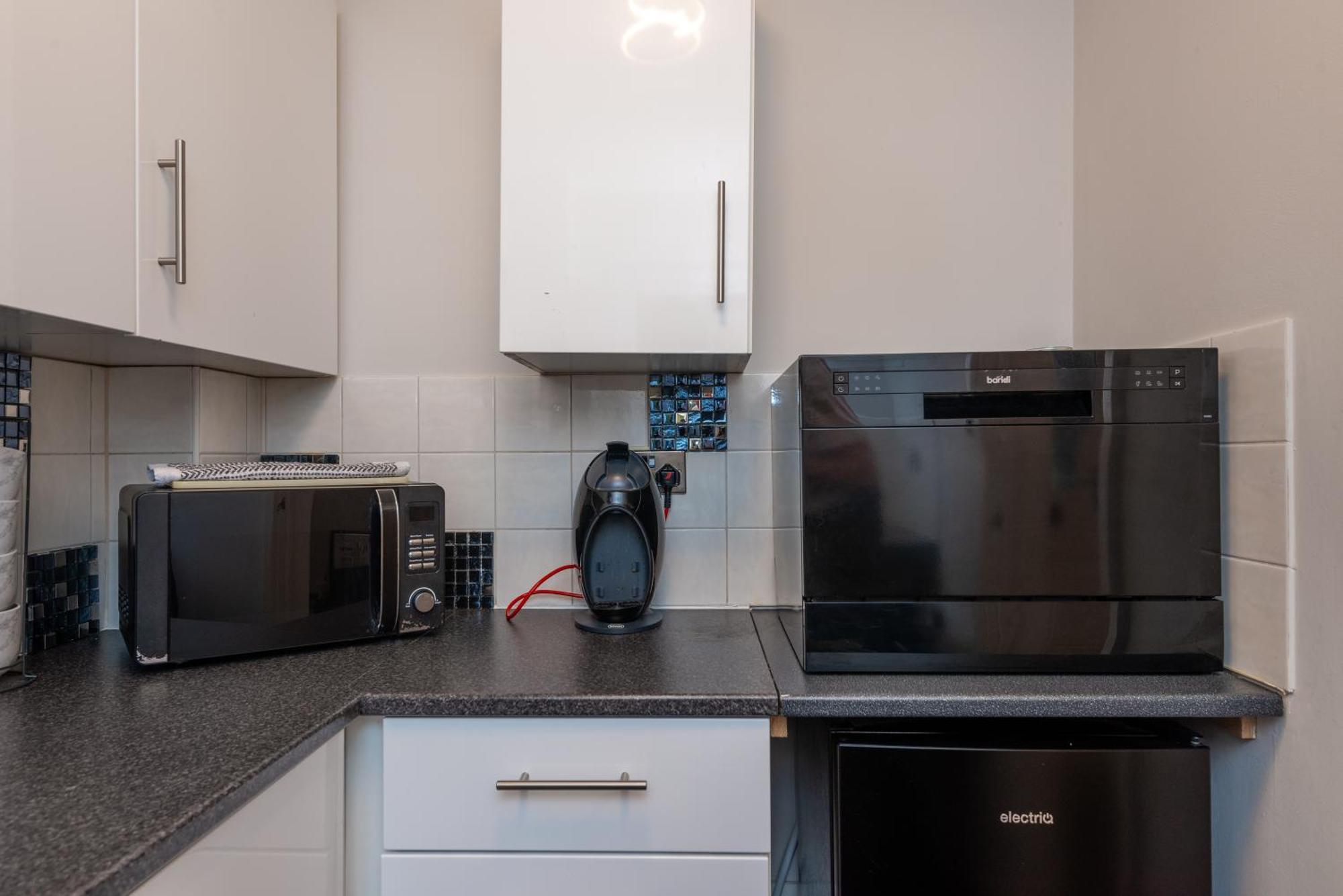 Worcester Fabulous Cherry Tree Mews Self Check In Dogs Welcome By Prior Arrangement , 2 Double Bedrooms ,Super Fast Wi-Fi, With Free Off Road Parking For 2 Vehicles Near Royal Hospital And Woodland Walks Экстерьер фото