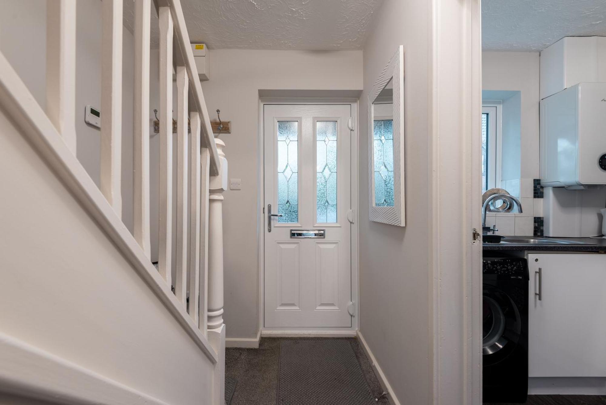 Worcester Fabulous Cherry Tree Mews Self Check In Dogs Welcome By Prior Arrangement , 2 Double Bedrooms ,Super Fast Wi-Fi, With Free Off Road Parking For 2 Vehicles Near Royal Hospital And Woodland Walks Экстерьер фото