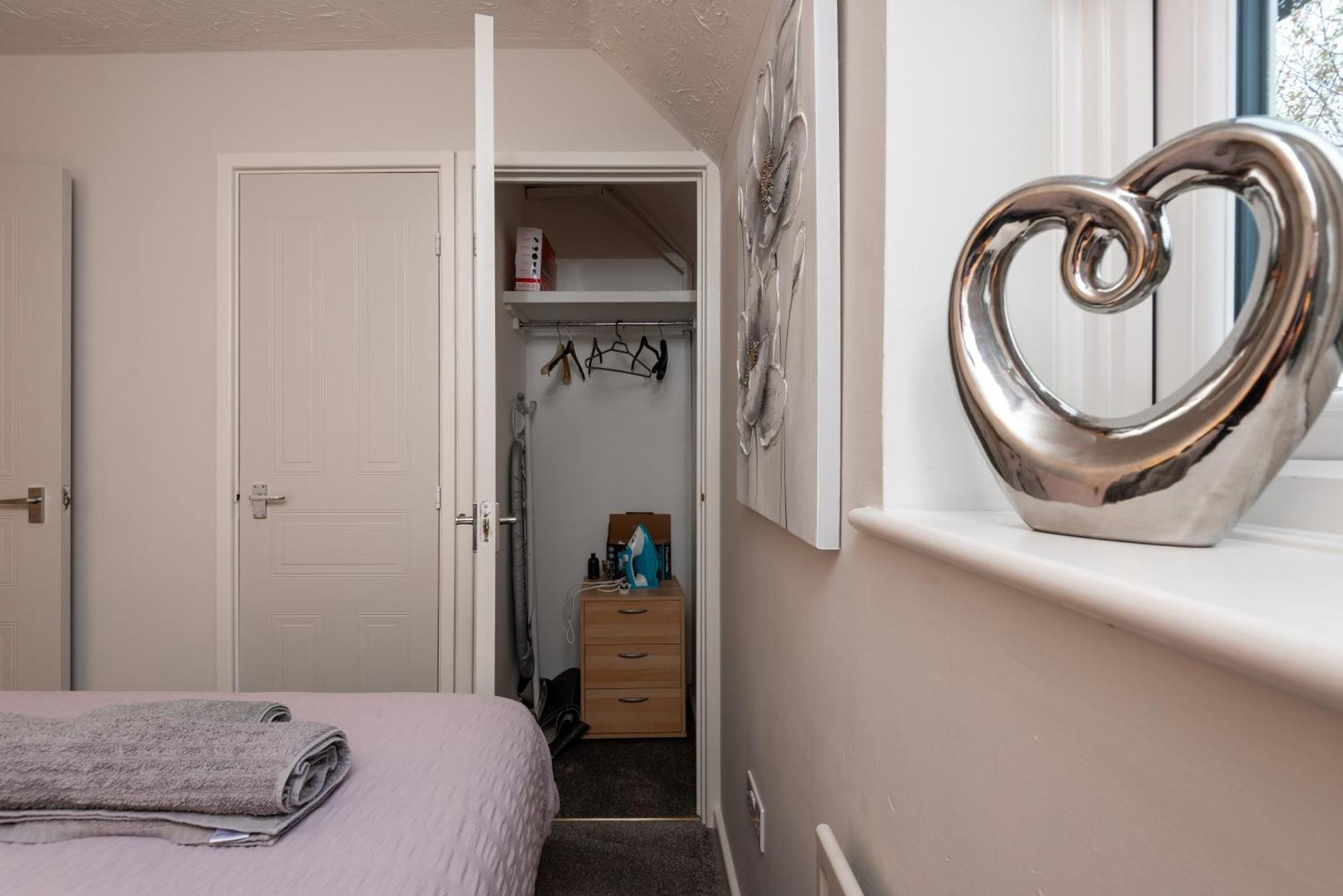 Worcester Fabulous Cherry Tree Mews Self Check In Dogs Welcome By Prior Arrangement , 2 Double Bedrooms ,Super Fast Wi-Fi, With Free Off Road Parking For 2 Vehicles Near Royal Hospital And Woodland Walks Экстерьер фото