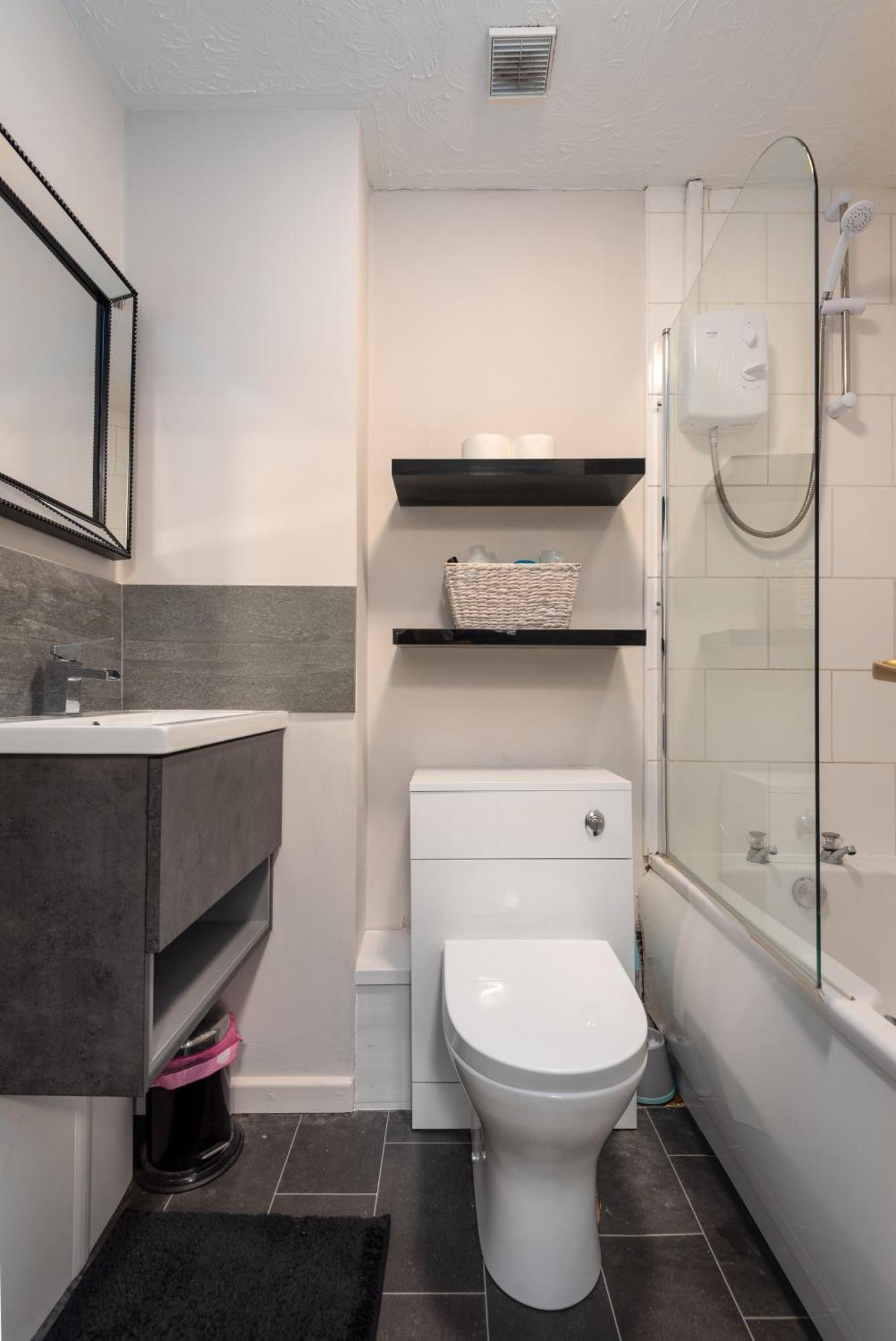 Worcester Fabulous Cherry Tree Mews Self Check In Dogs Welcome By Prior Arrangement , 2 Double Bedrooms ,Super Fast Wi-Fi, With Free Off Road Parking For 2 Vehicles Near Royal Hospital And Woodland Walks Экстерьер фото