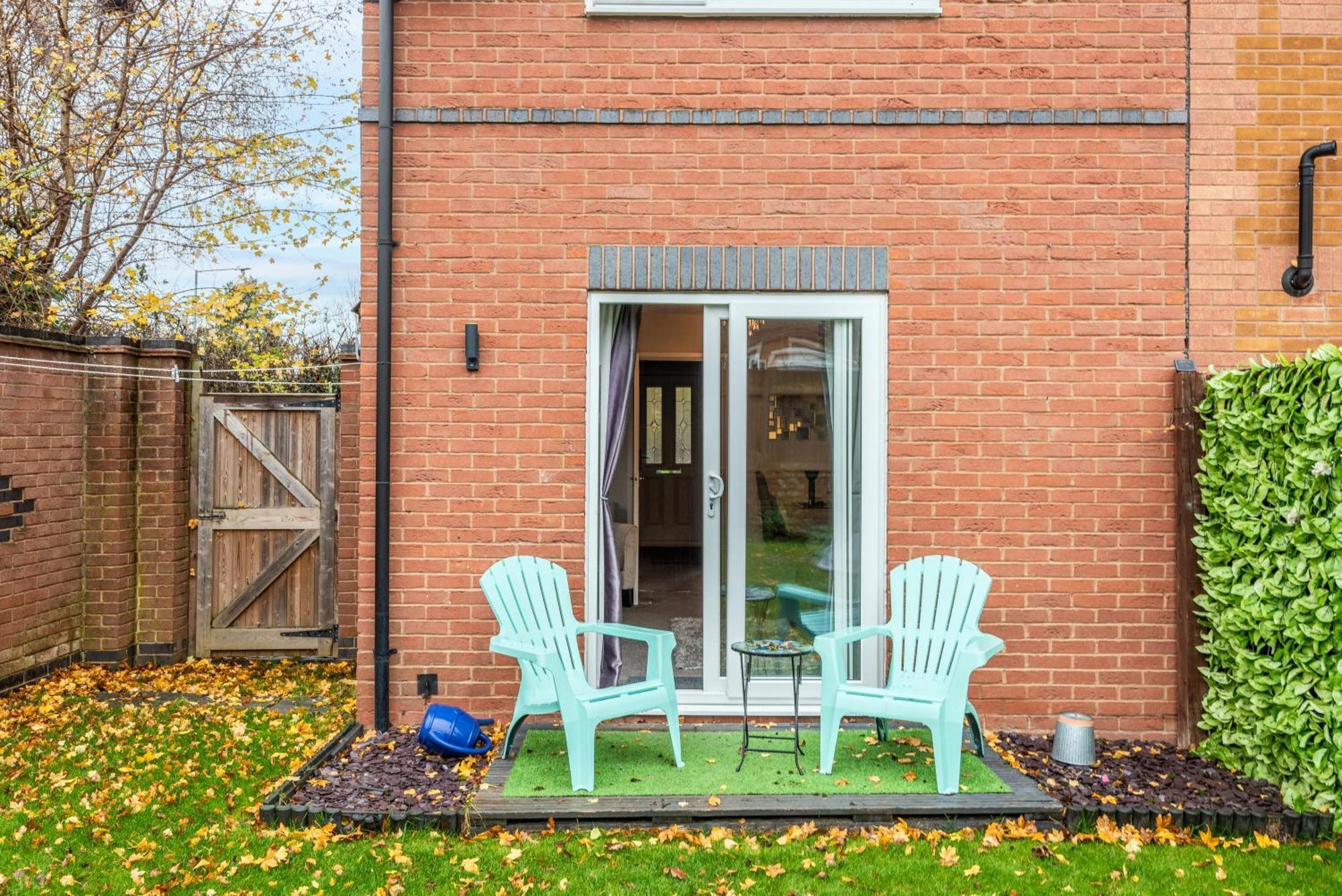 Worcester Fabulous Cherry Tree Mews Self Check In Dogs Welcome By Prior Arrangement , 2 Double Bedrooms ,Super Fast Wi-Fi, With Free Off Road Parking For 2 Vehicles Near Royal Hospital And Woodland Walks Экстерьер фото